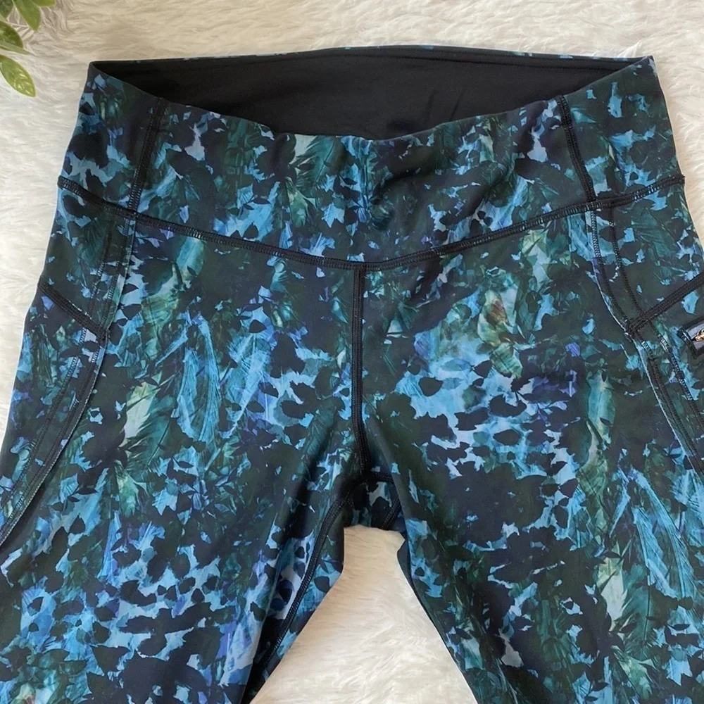 Lululemon crop leggings